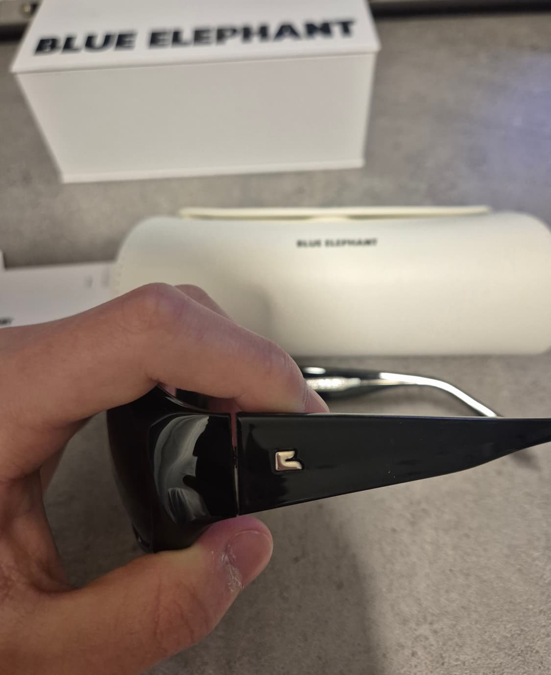 BLUE ELEPHANT 선글라스 풀박스 상품이미지3