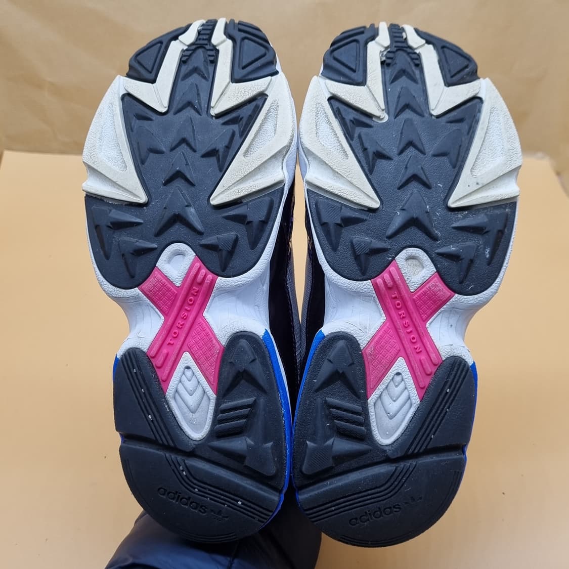 아디다스 팔콘 그레이퍼플 여성운동화235  상품이미지3