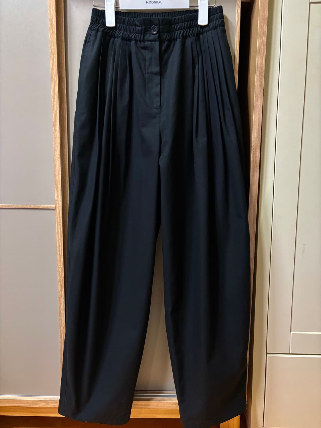 문달 Cotton Volume tuck pants 상품이미지2