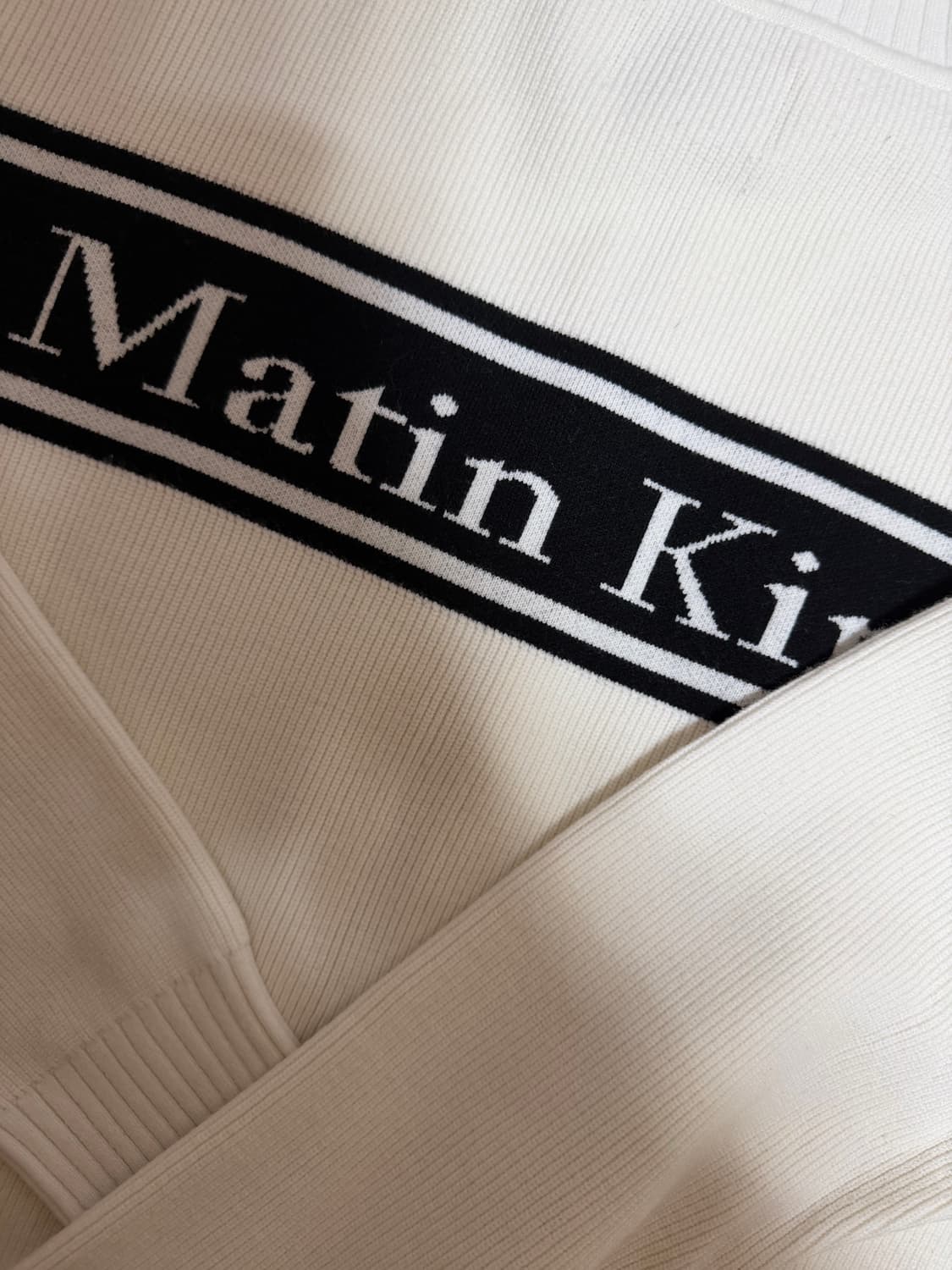 마땡킴 니트집업 상품이미지3