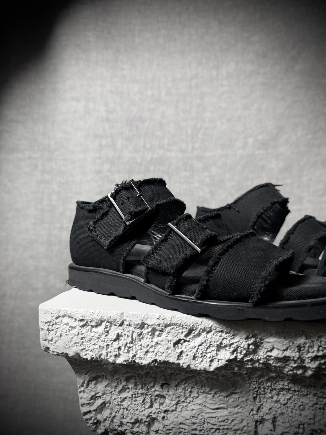 Yohji Yamamoto Pour Homme Frayed Sandals 상품이미지3