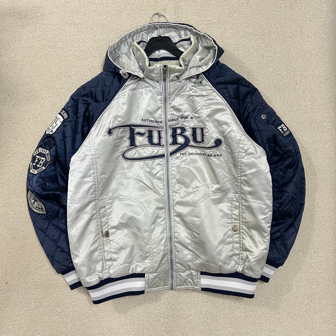 (L) 90s FUBU 후부  새틴 퀼팅 후드 바시티 자켓  상품이미지1