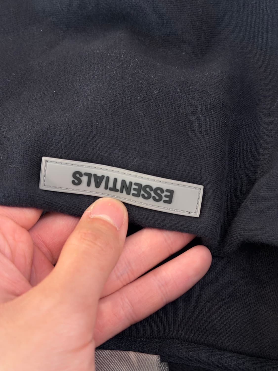 피어오브갓 에센셜 후드티 블랙 상품이미지6