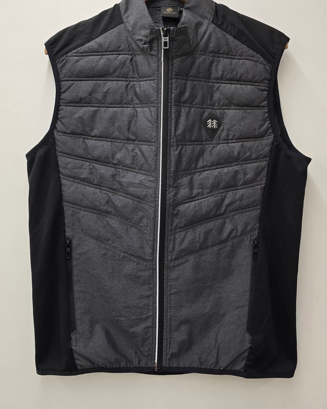 코오롱스포츠 초경량 조끼
싸이즈100  남자. 상품이미지1