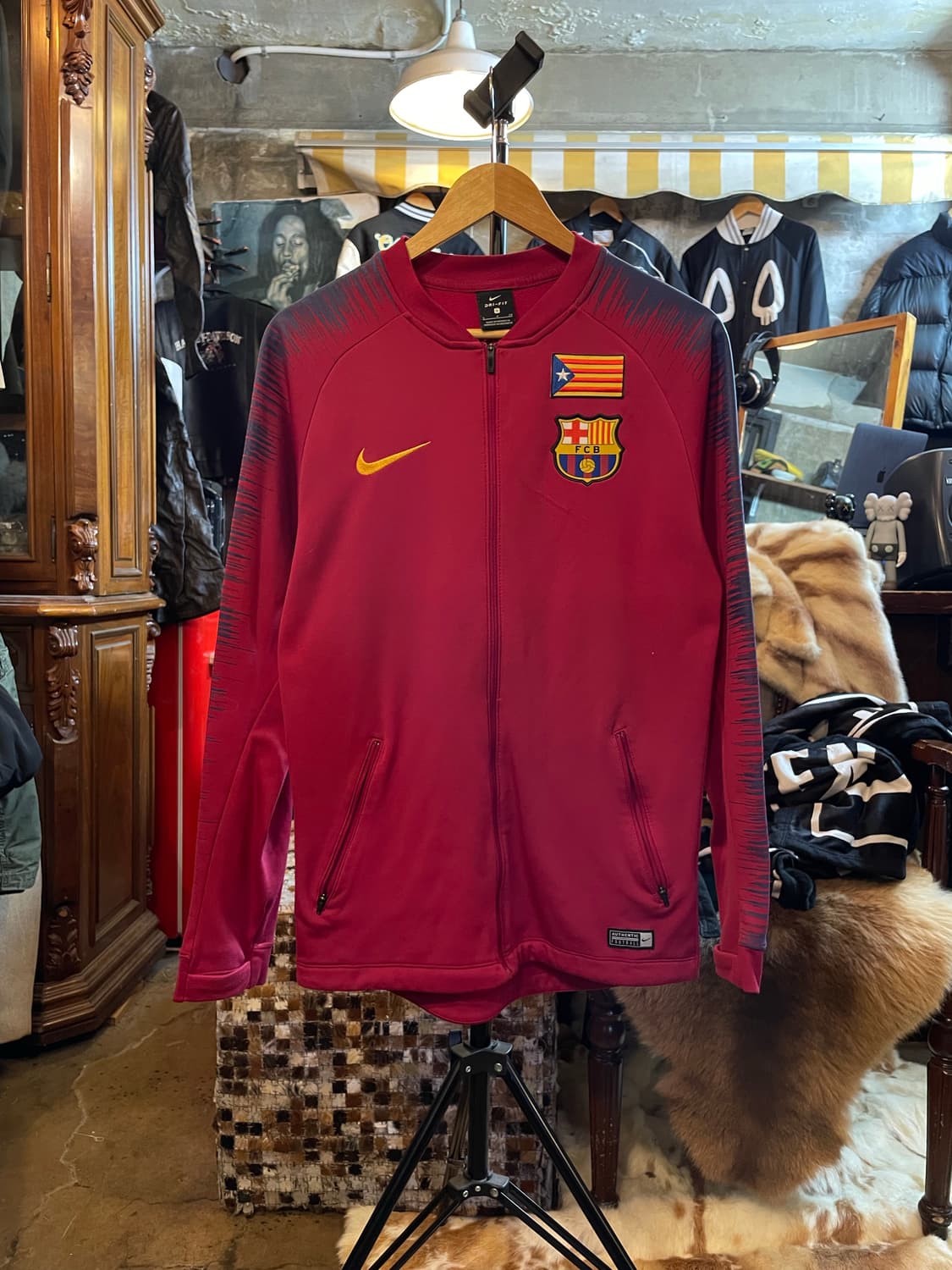 나이키 X 바르셀로나FC 자수 패치 트랙탑 저지 자켓 상품이미지1