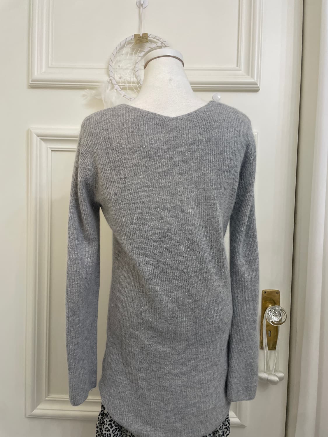 gray angora v-neck slit opc&blackgray le 상품이미지4
