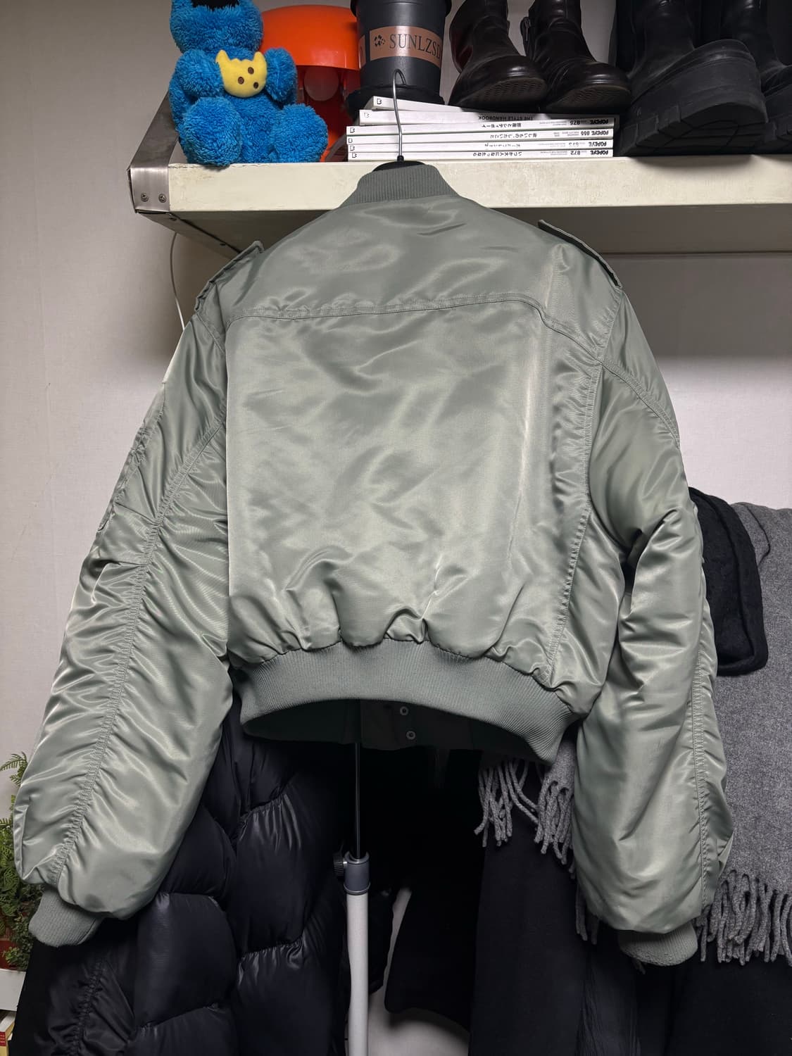 엔타이어 스튜디오 a2봄버 올리브 s사이즈 상품이미지2