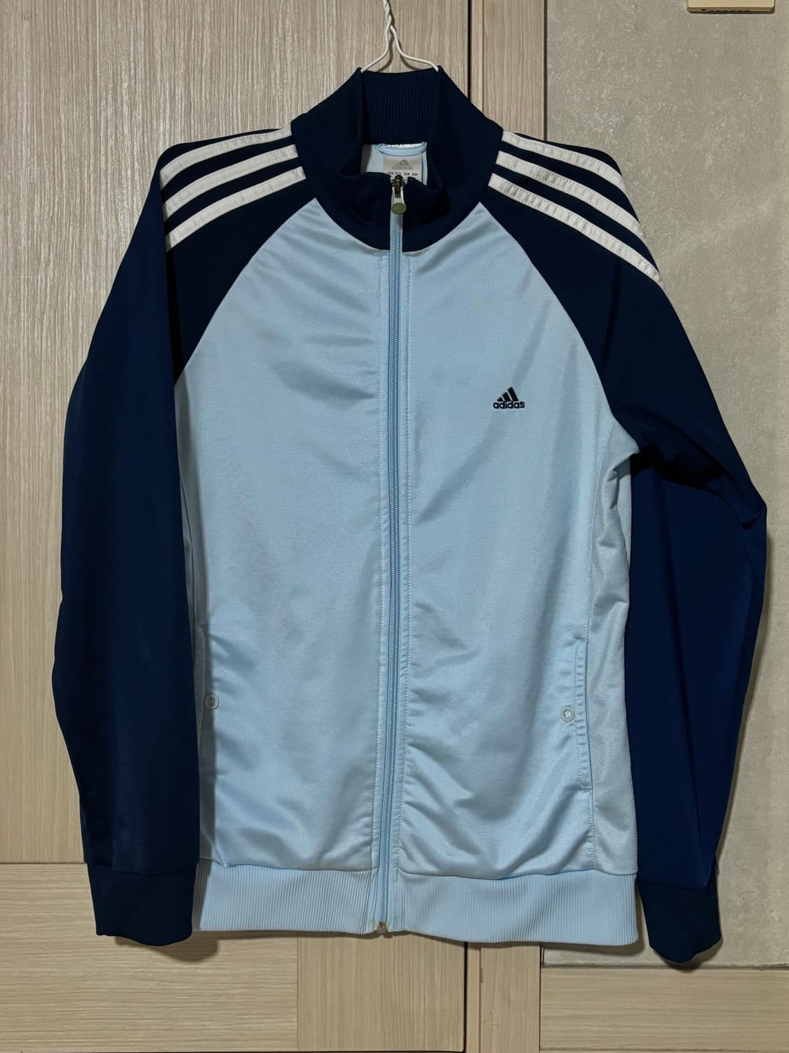 아디다스 베이비블루 네이비 배색 져지 상품이미지2