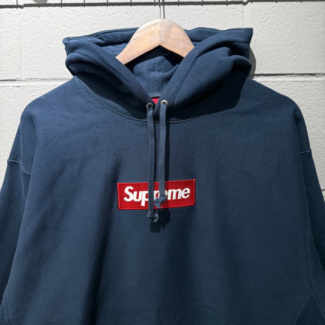 슈프림 24fw 박스 로고 후드티 상품이미지2