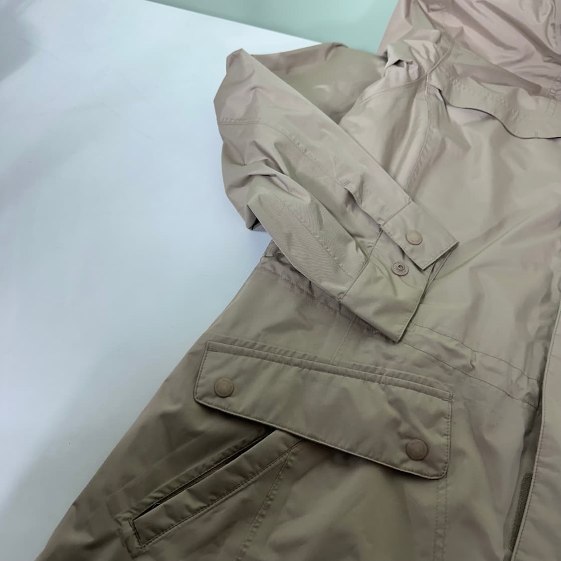 우먼L 몽벨 베이지 허리스트링 경량바막자켓 상품이미지4