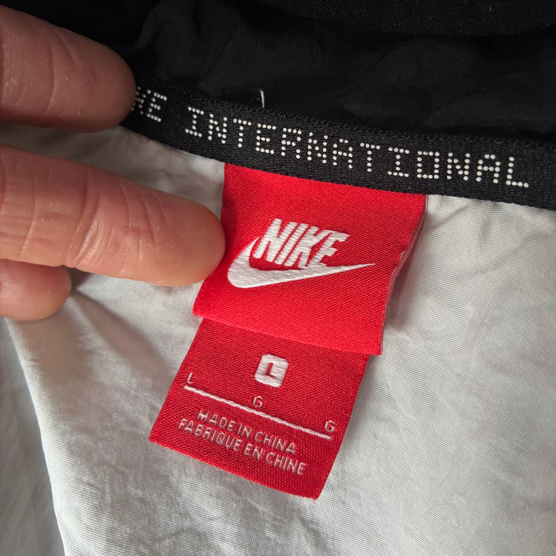 나이키 바람막이 후드 L 상품이미지2