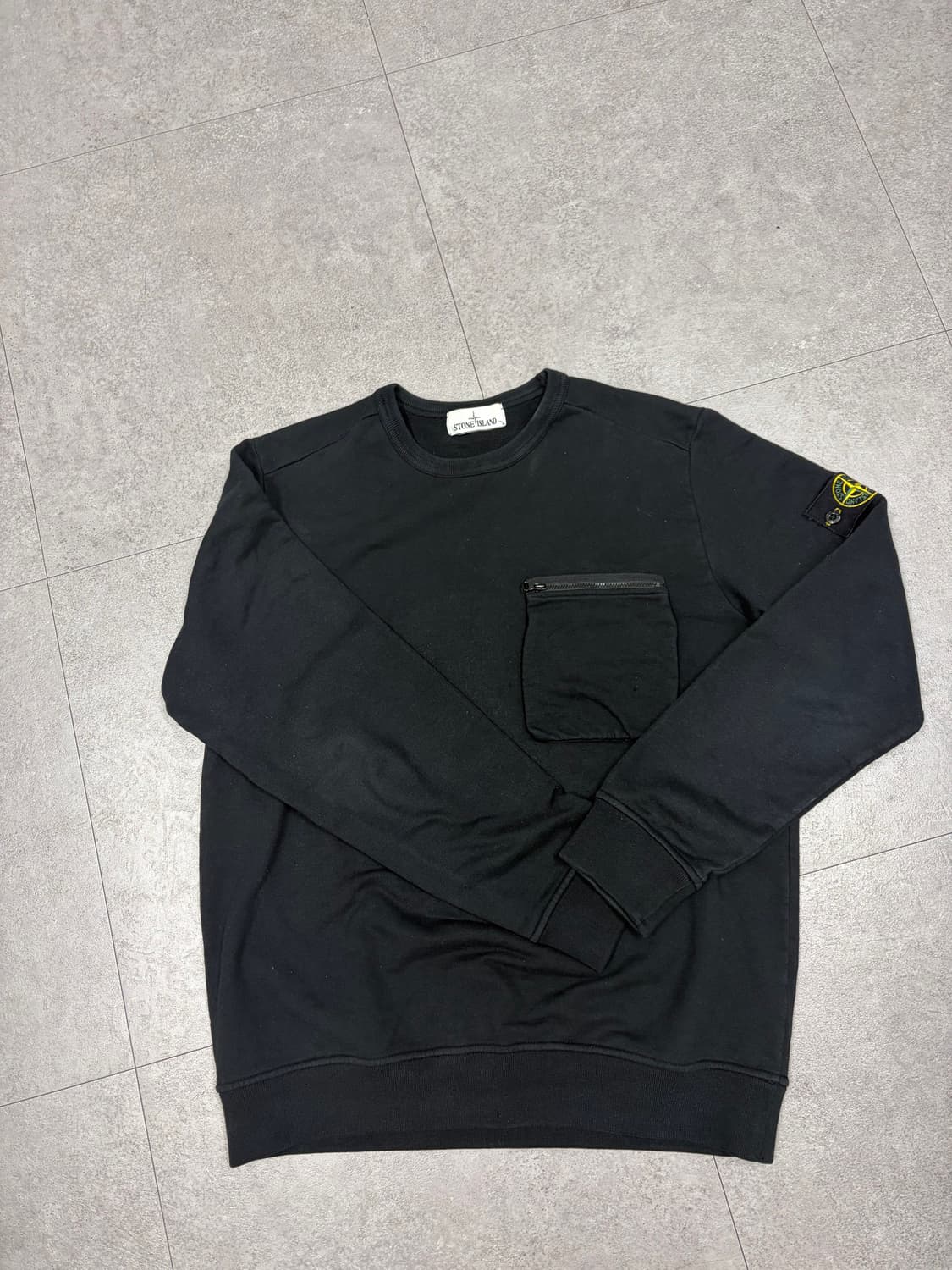 스톤아일랜드 맨투맨 L 상품이미지1