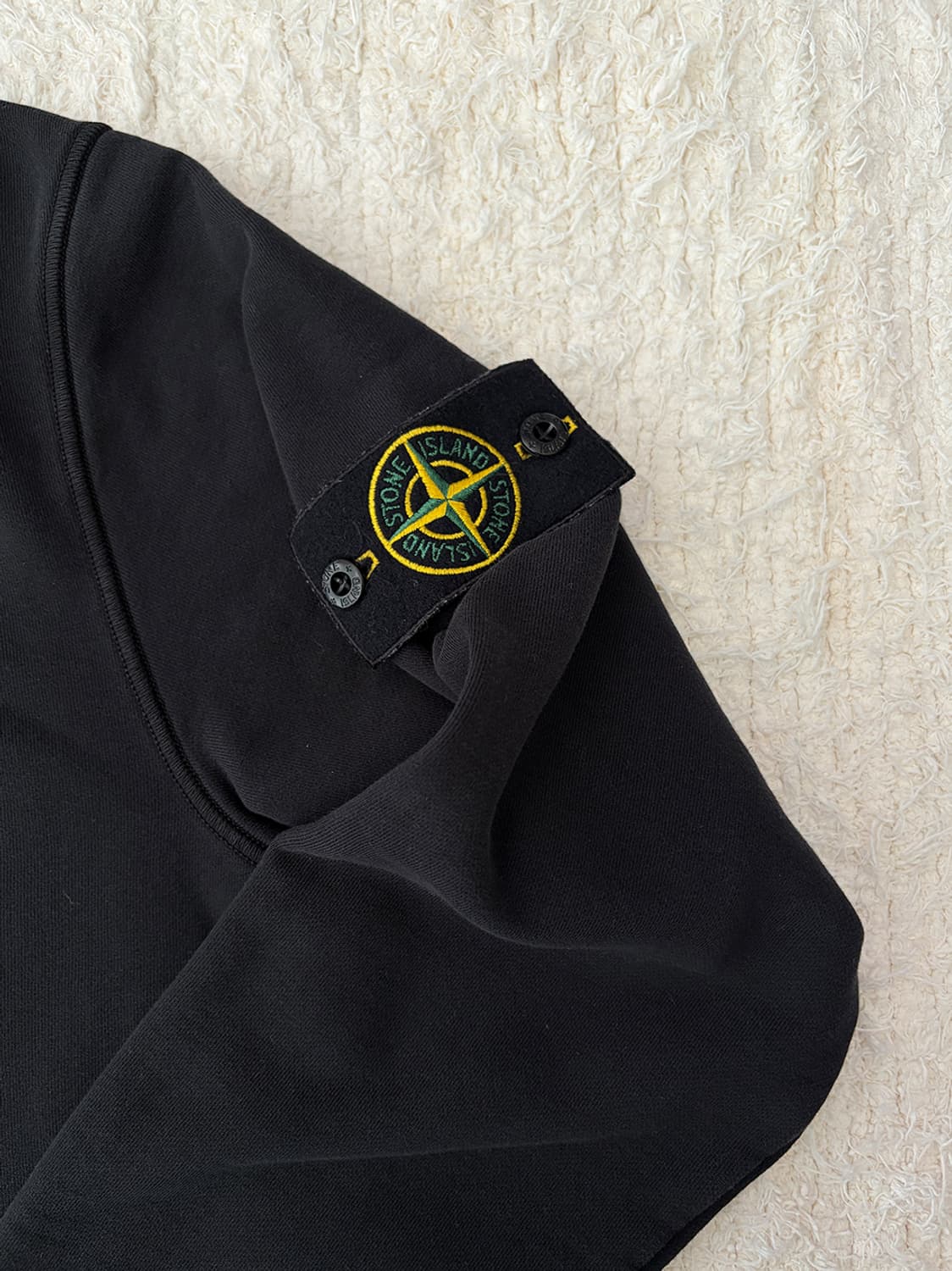 스톤아일랜드 맨투맨 블랙  상품이미지3