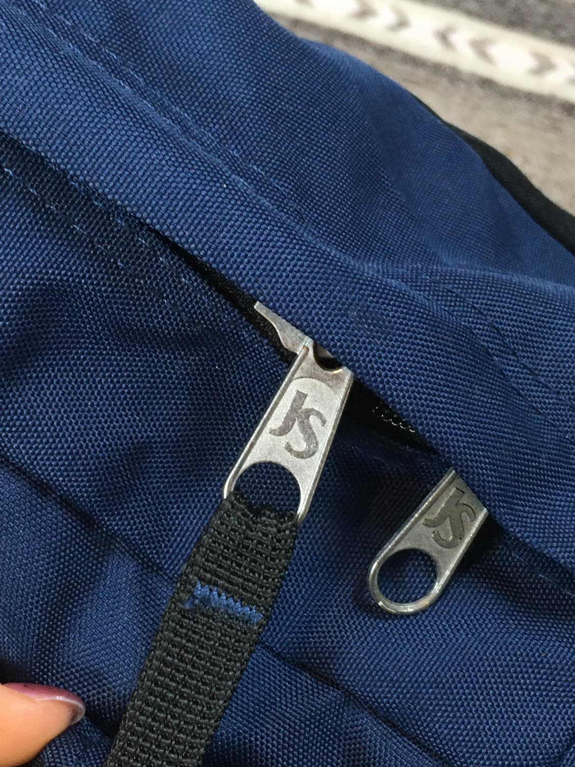 잔스포츠 백팩 네이비 상품이미지6