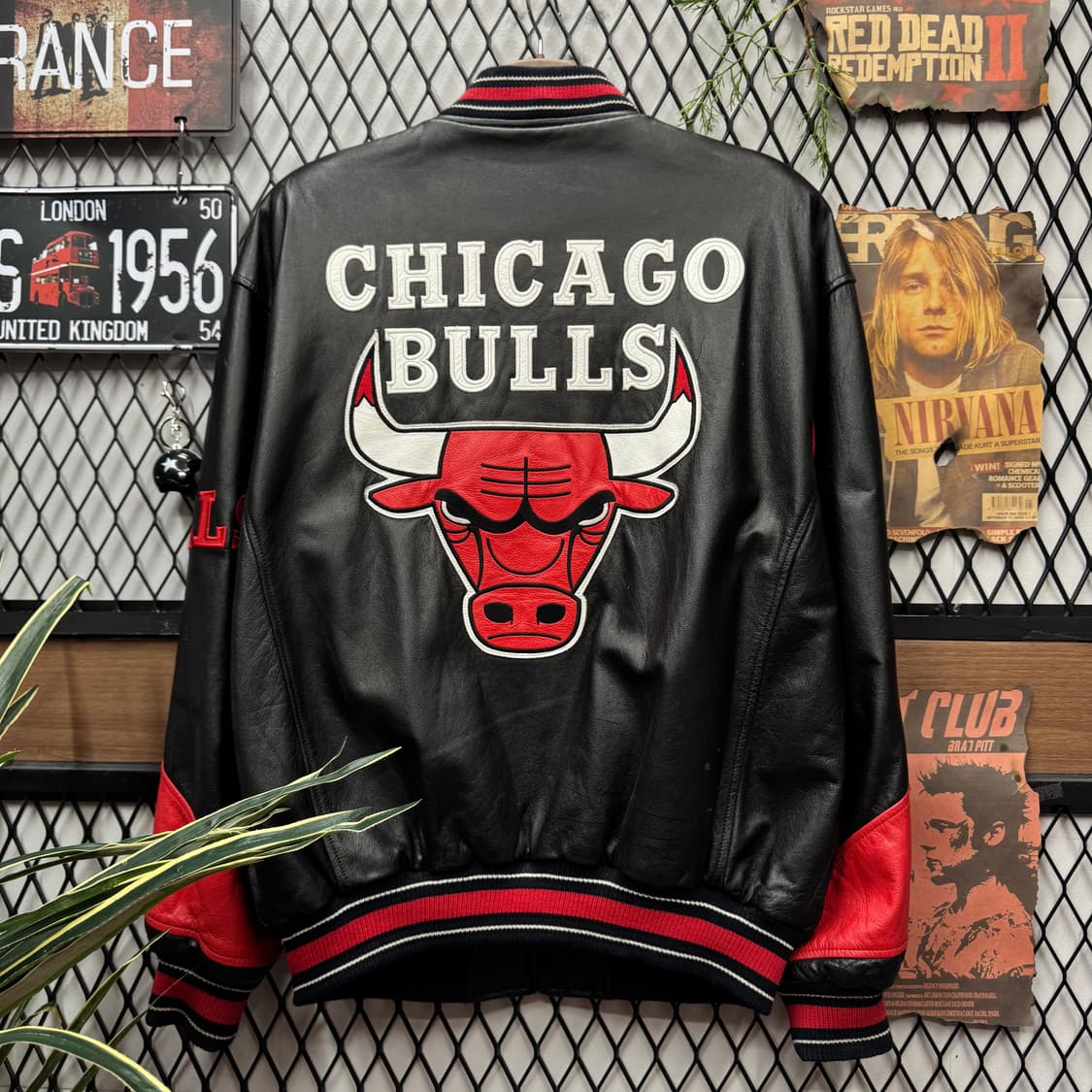 90s NBA X G-lll 칼뱅크 시카고불스 레더 바시티자켓 레드블랙 상품이미지2