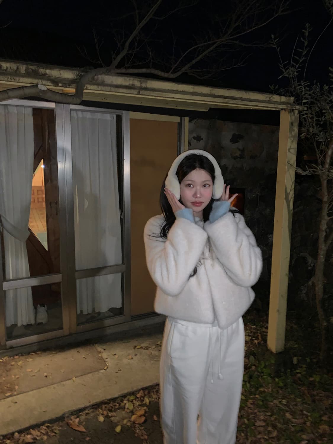 온트 홀리데이 퍼자켓 퍼 코트 뽀글이 타낫 샵리즈 온드민 포에토 위아썸 상품이미지2