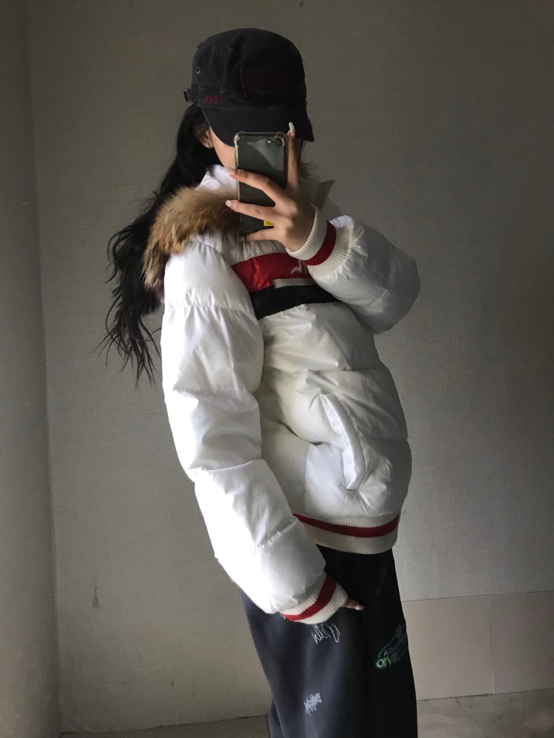 에비수 화이트 울프죠 패딩 상품이미지4