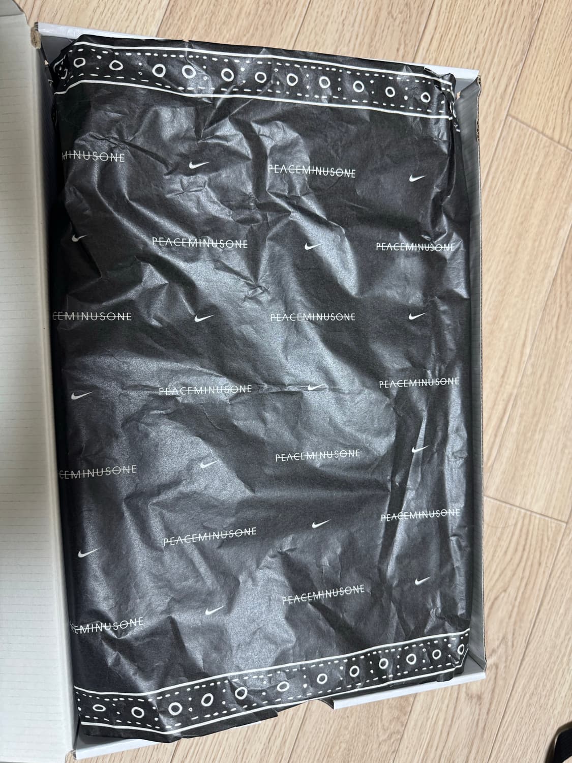 나이키 x 피스마이너스원 권도1 블랙 앤 화이트 상품이미지2