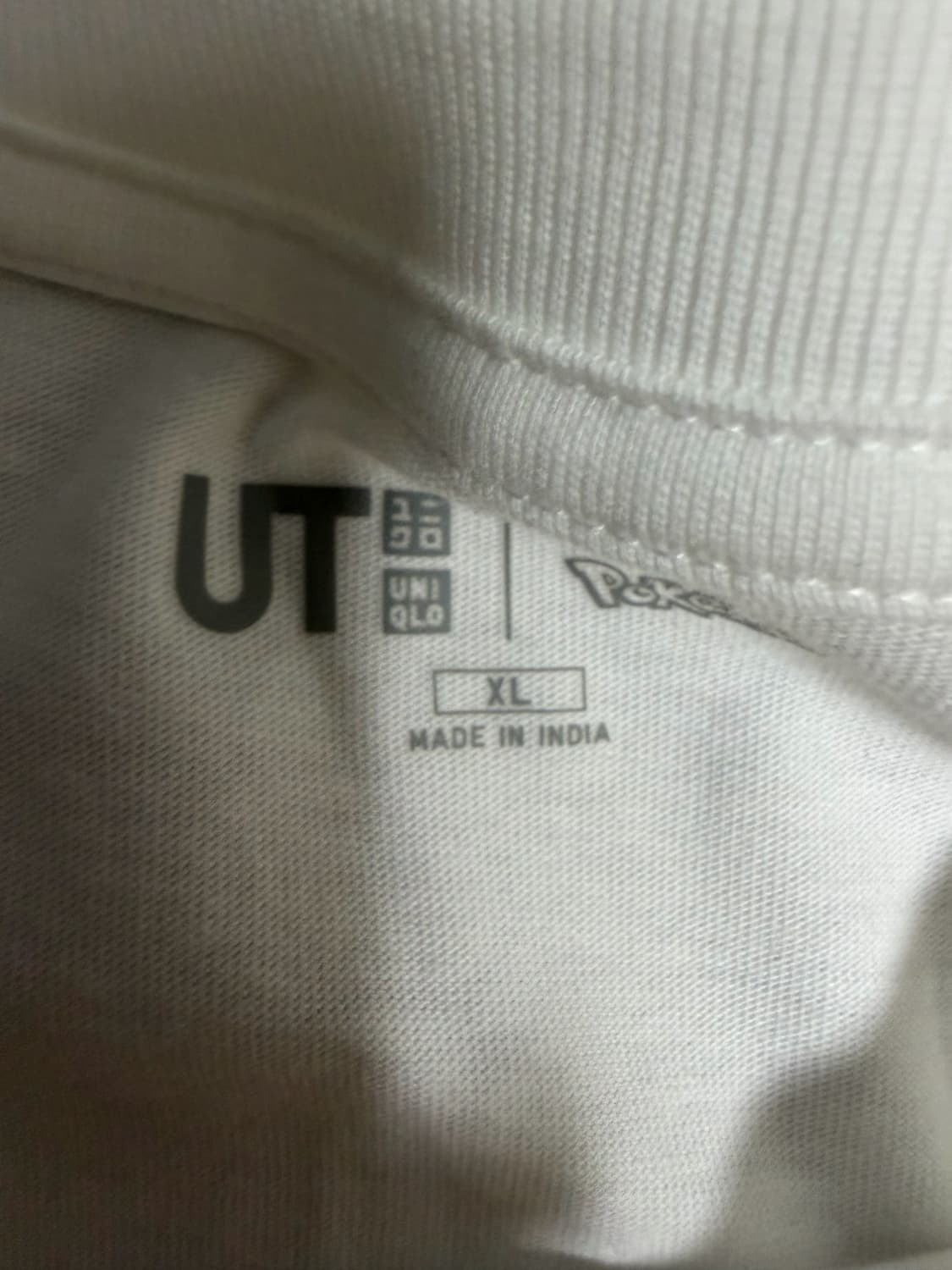 유니클로 UT 리자몽 피카츄 상품이미지2