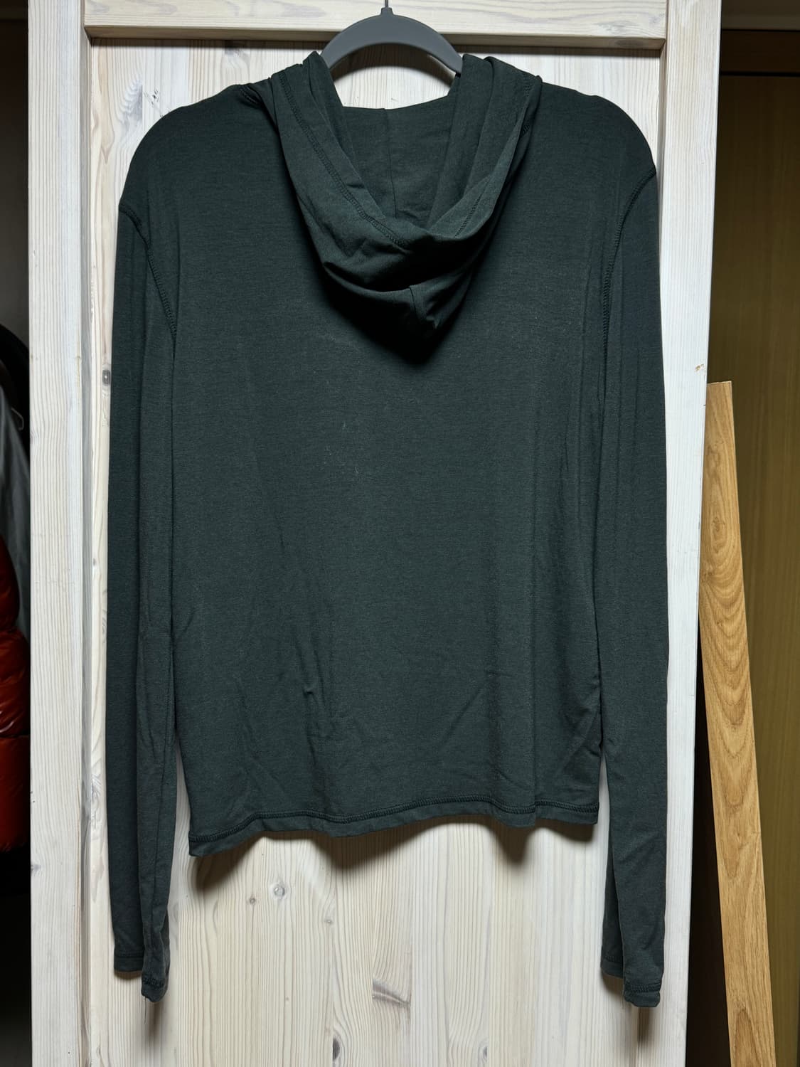 아캄 후드 롱 슬리브 상품이미지2