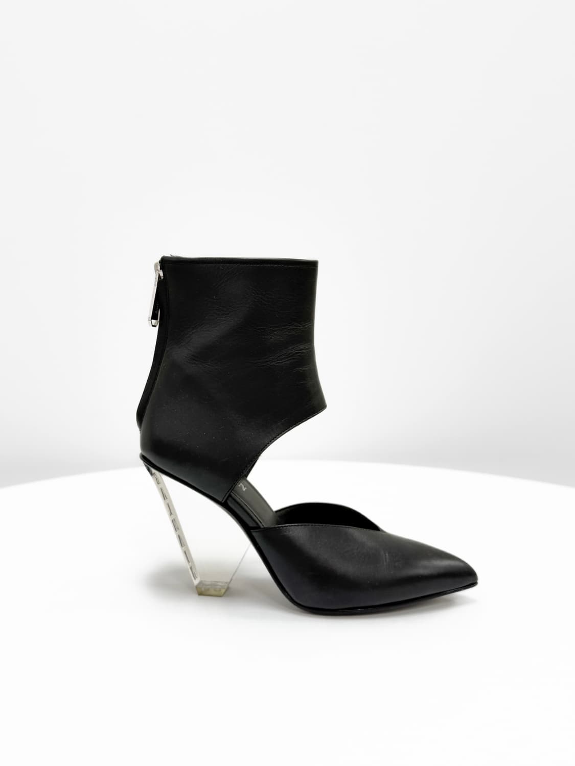 발망 클리어 힐 앵클 스트랩 펌프스 상품이미지3