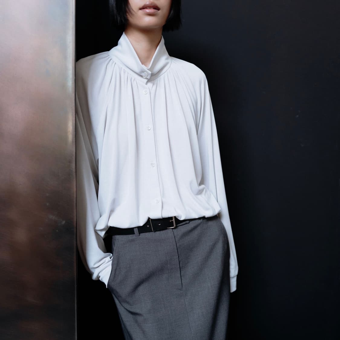 모노하 셔링 가디건 블라우스 상품이미지3