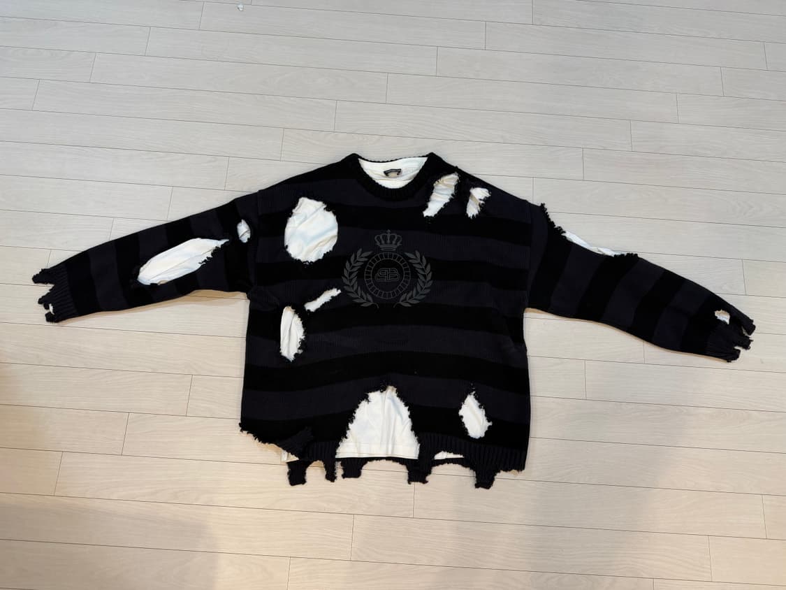 Balenciaga 발렌시아가 디스트로이드 니트 L 상품이미지8