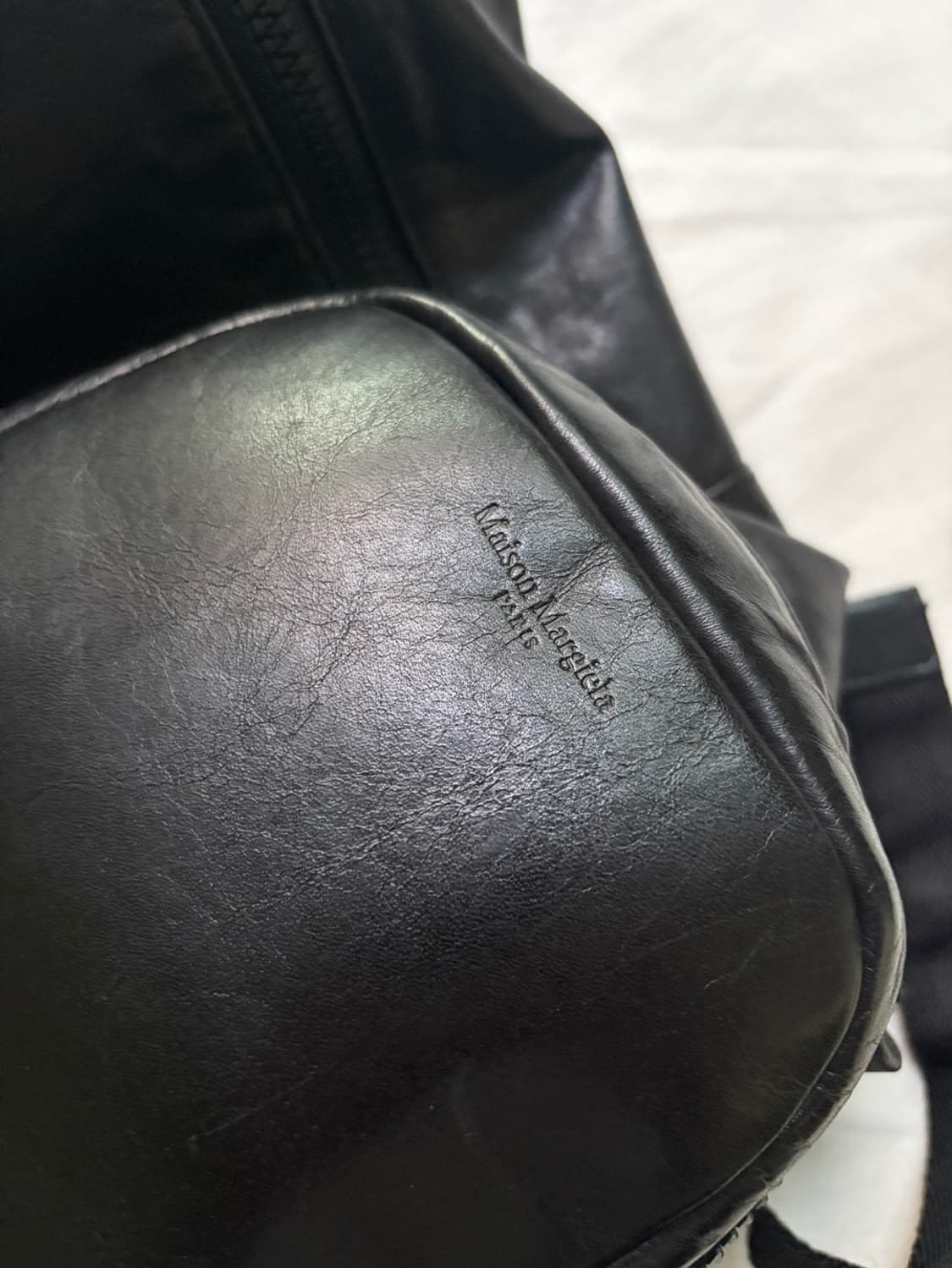 메종 마르지엘라 스티치 레더 백팩 블랙 가방 Maison Margiela 상품이미지3