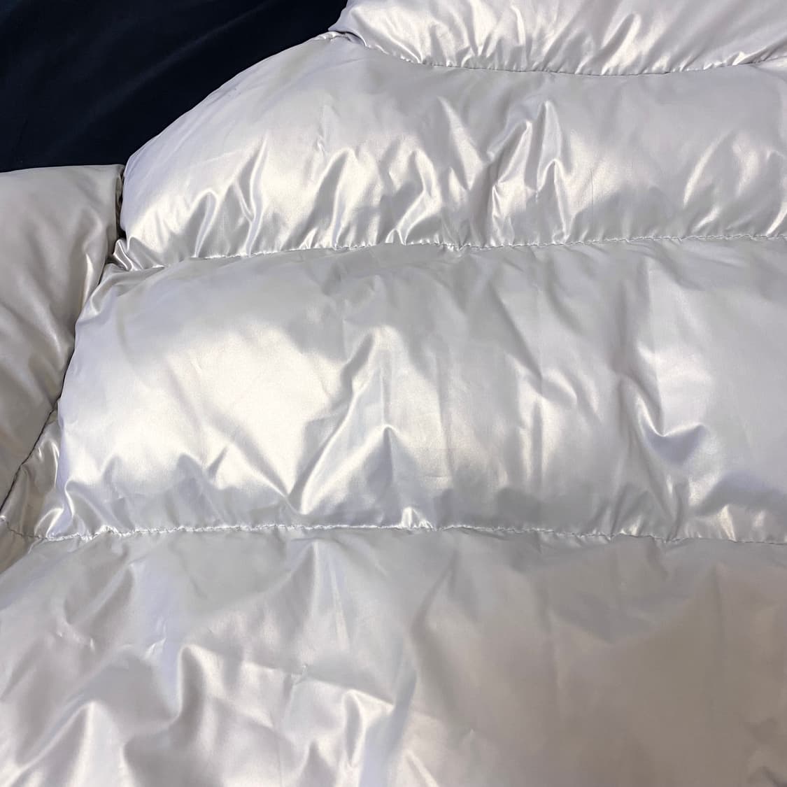 [Free] 비터셀즈 패딩 글로시 크롭 푸퍼 패딩 유광 패딩 (실버) 상품이미지8