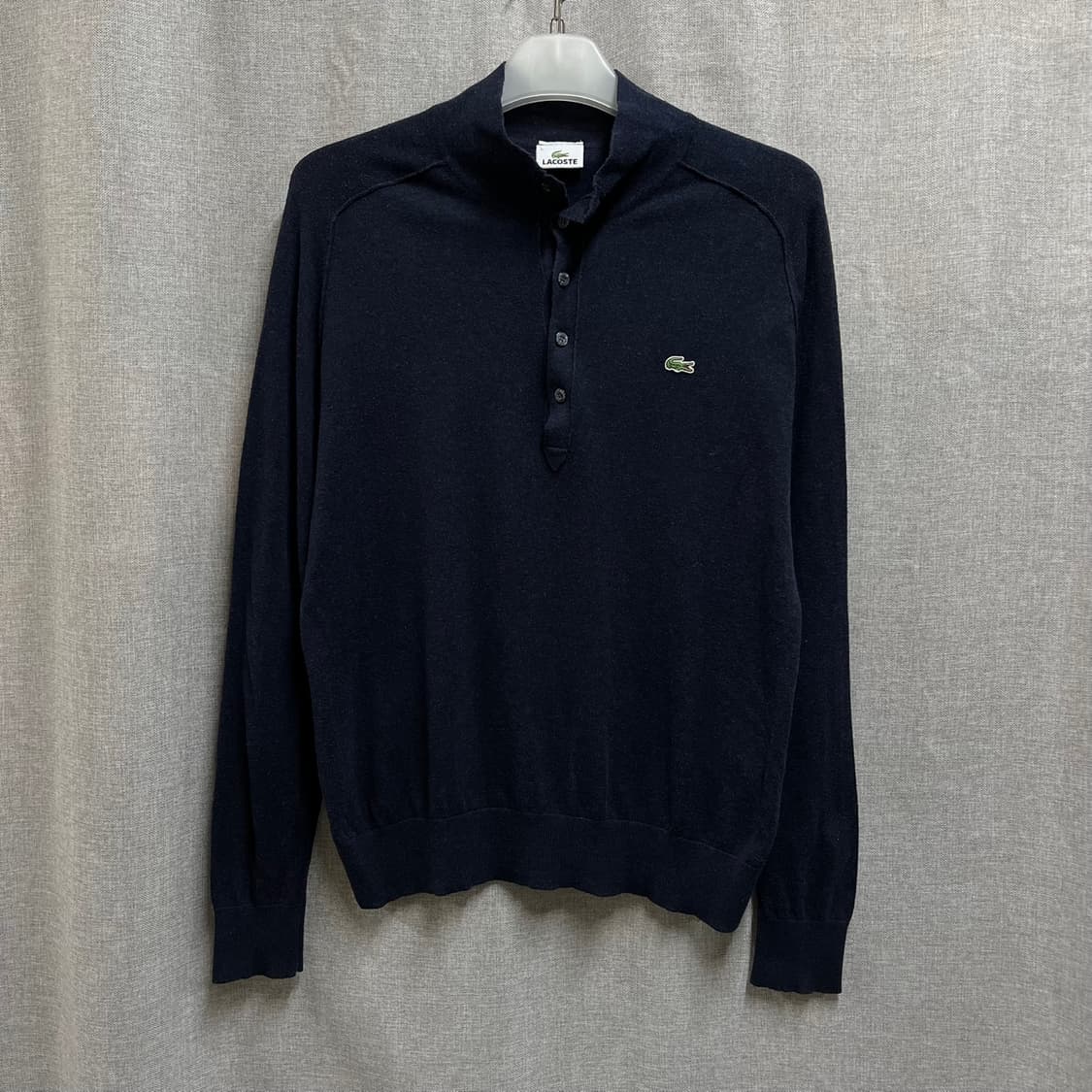 [105] 라코스테 코튼 캐시미어 하프 버튼 니트 상품이미지1