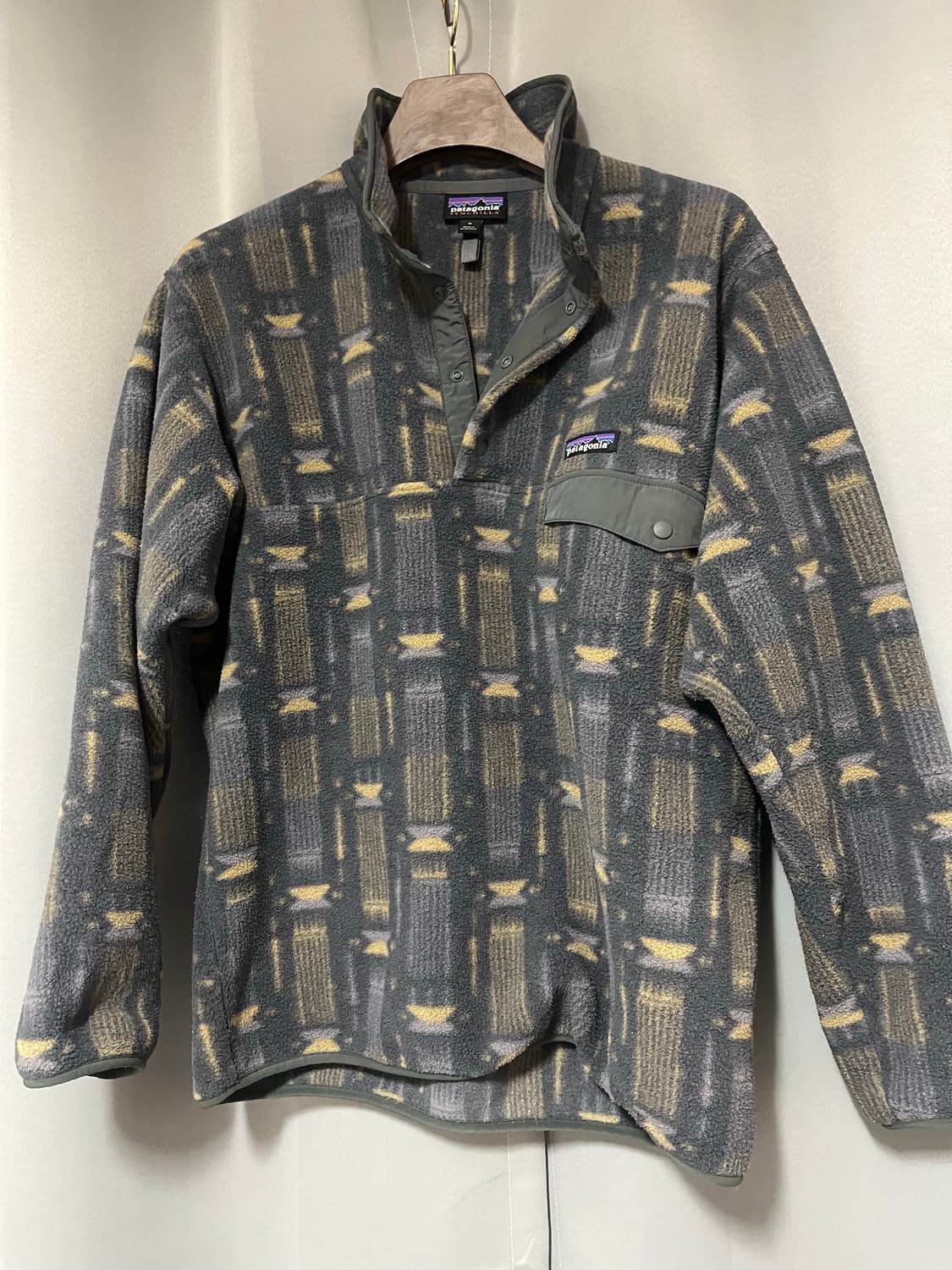 D2 파타고니아 프린티드 신칠라 스냅-T 플리스 M사이즈 상품이미지1