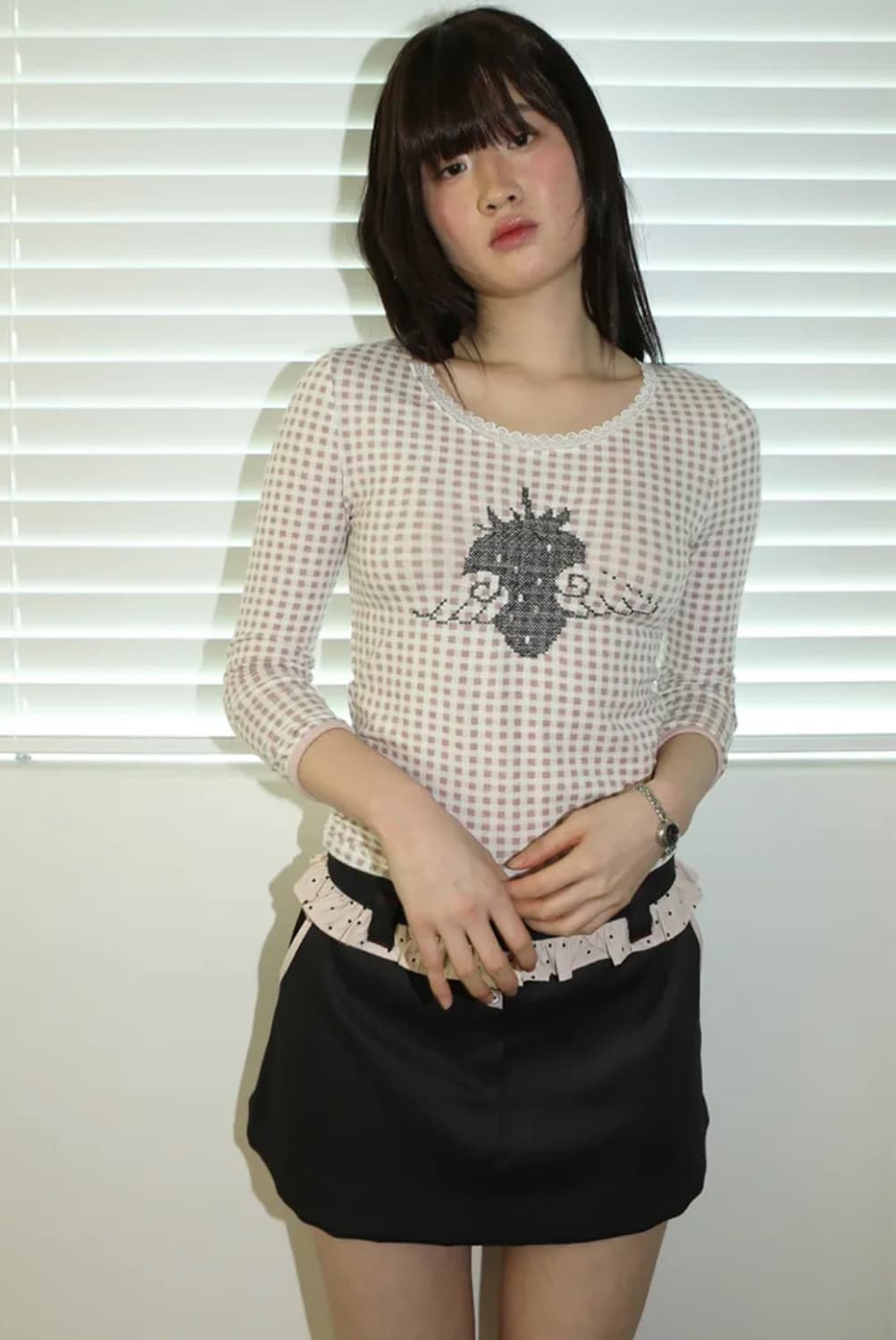 Strawberry Angel Race Neck T-shirt 상품이미지3