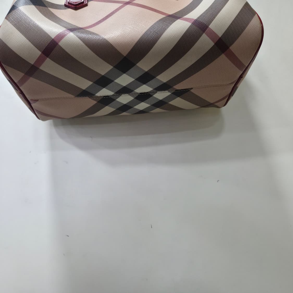 버버리 노바체크 토트백 상품이미지2