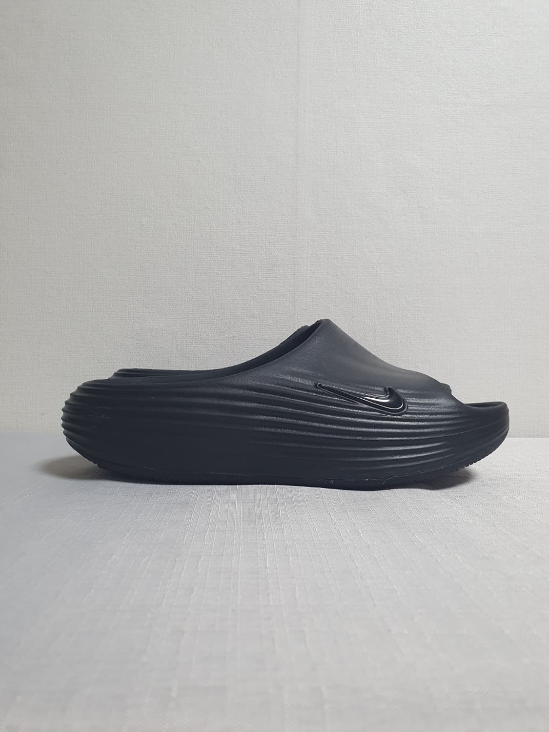 나이키 리액트X 리주버네이트 슬라이드 블랙 240mm 상품이미지2