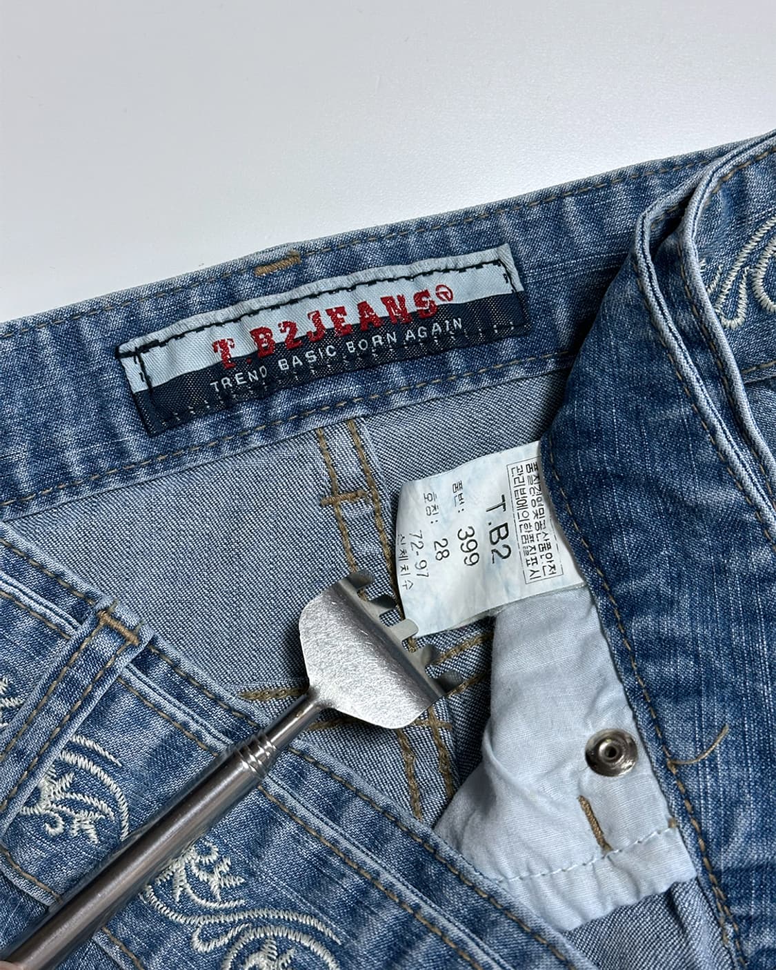 TB2 399 부츠컷 데님 팬츠 상품이미지3