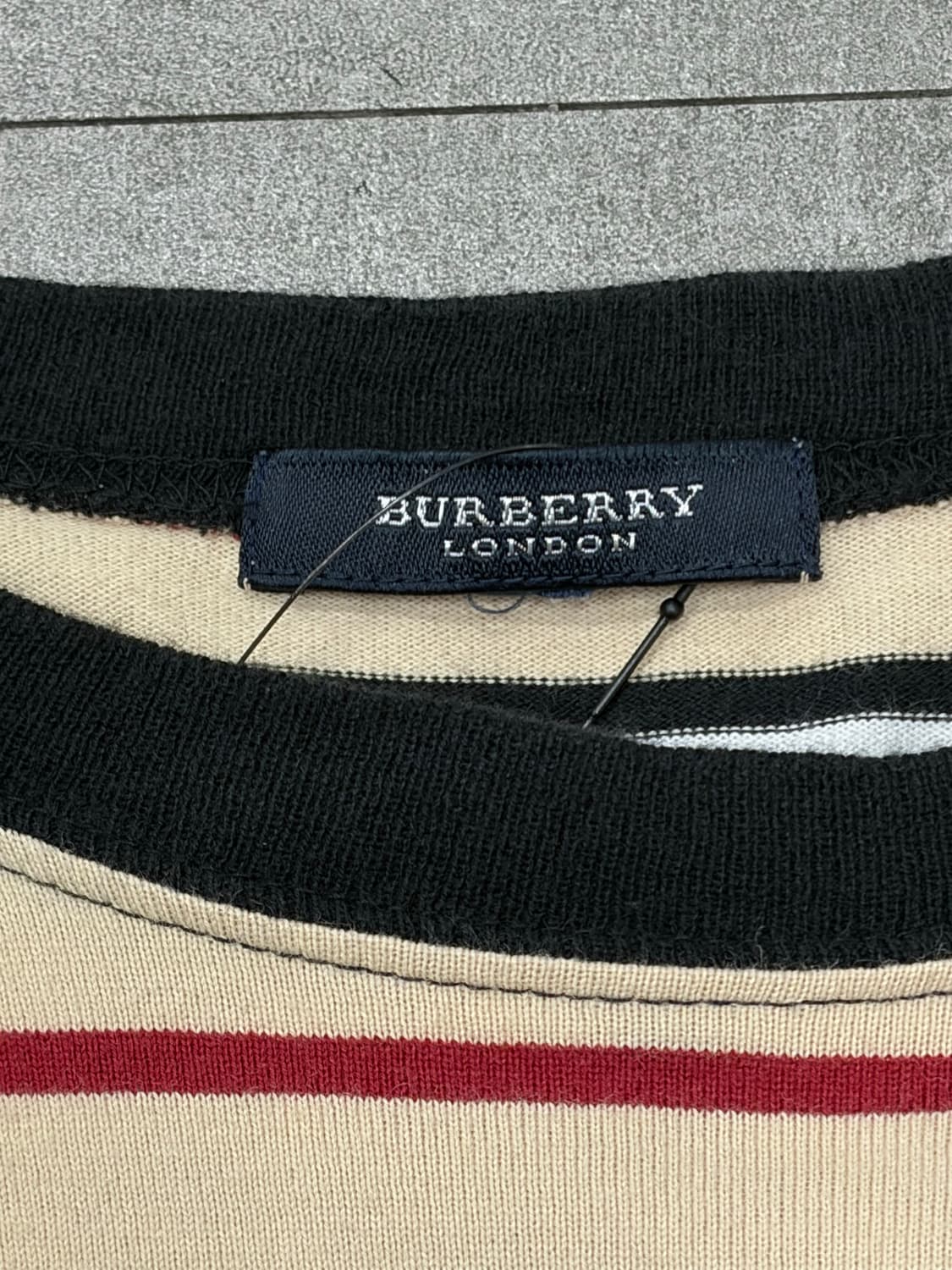 버버리 스트라이프 반팔 상품이미지5