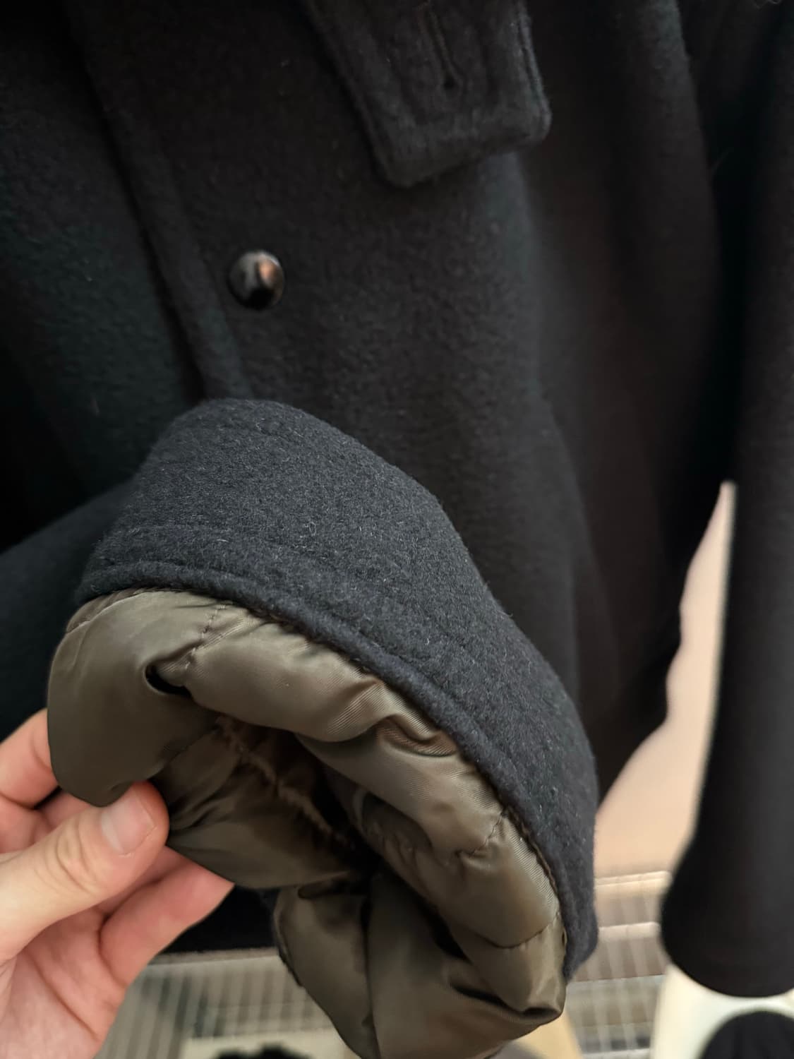 [L] 호이테 헷 스퀘어 봄버 자켓 블랙 상품이미지10