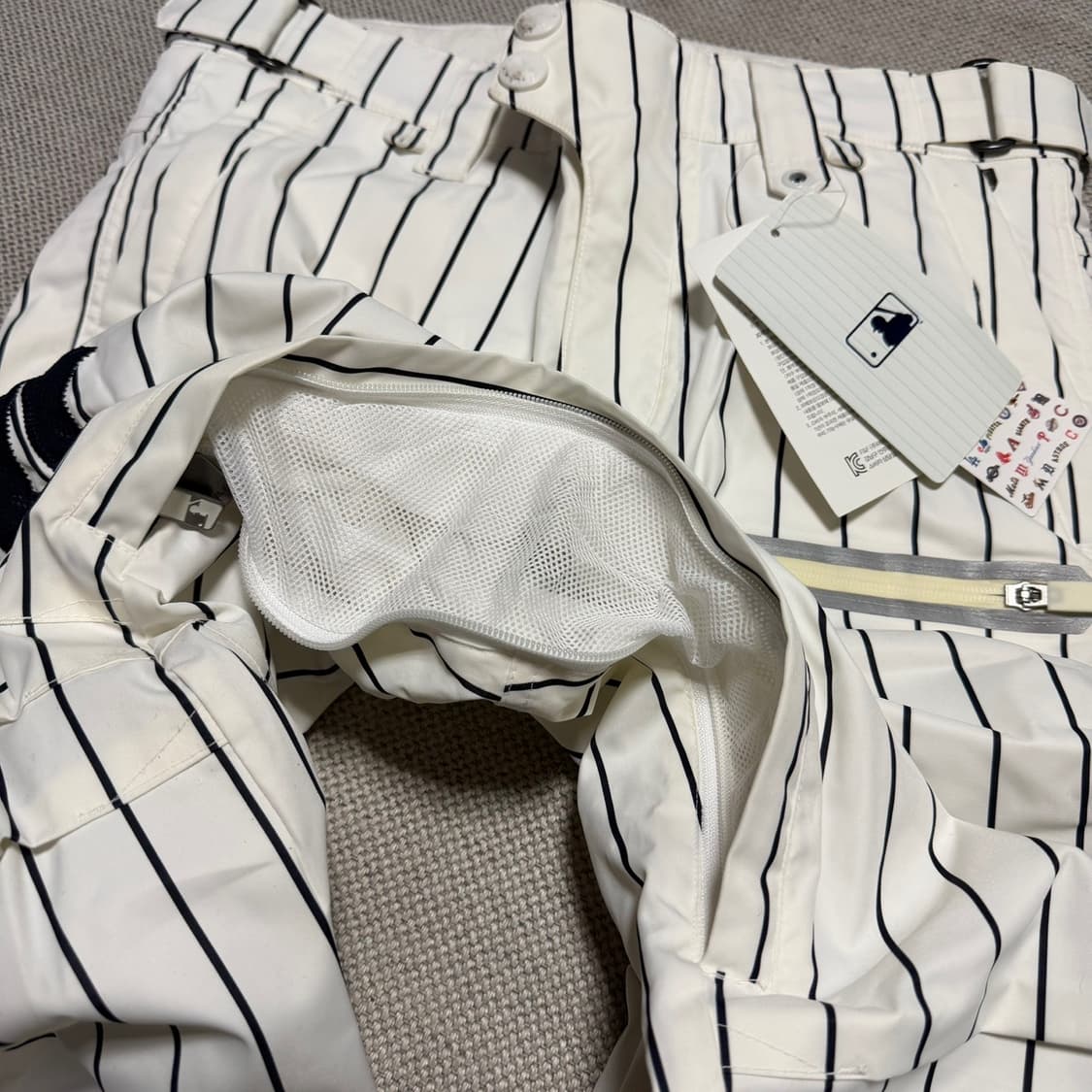 MLB 뉴욕 양키스 스트라이프 스키/보드 팬츠 상품이미지3