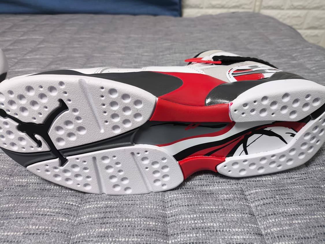 [290] 나이키 조던8 벅스버니 2025 상품이미지7