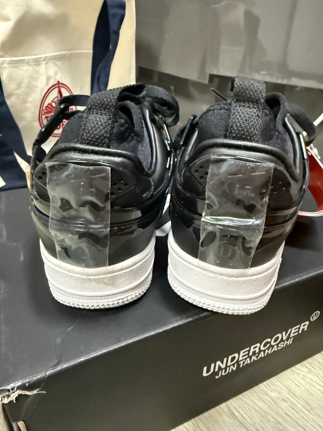 나이키 x 언더커버 에어포스 1 로우 SP 블랙 (고어텍스) 상품이미지4