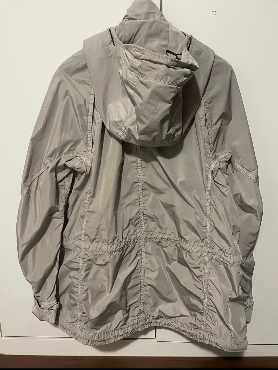 이세이 미야케 윈드브레이커 상품이미지3