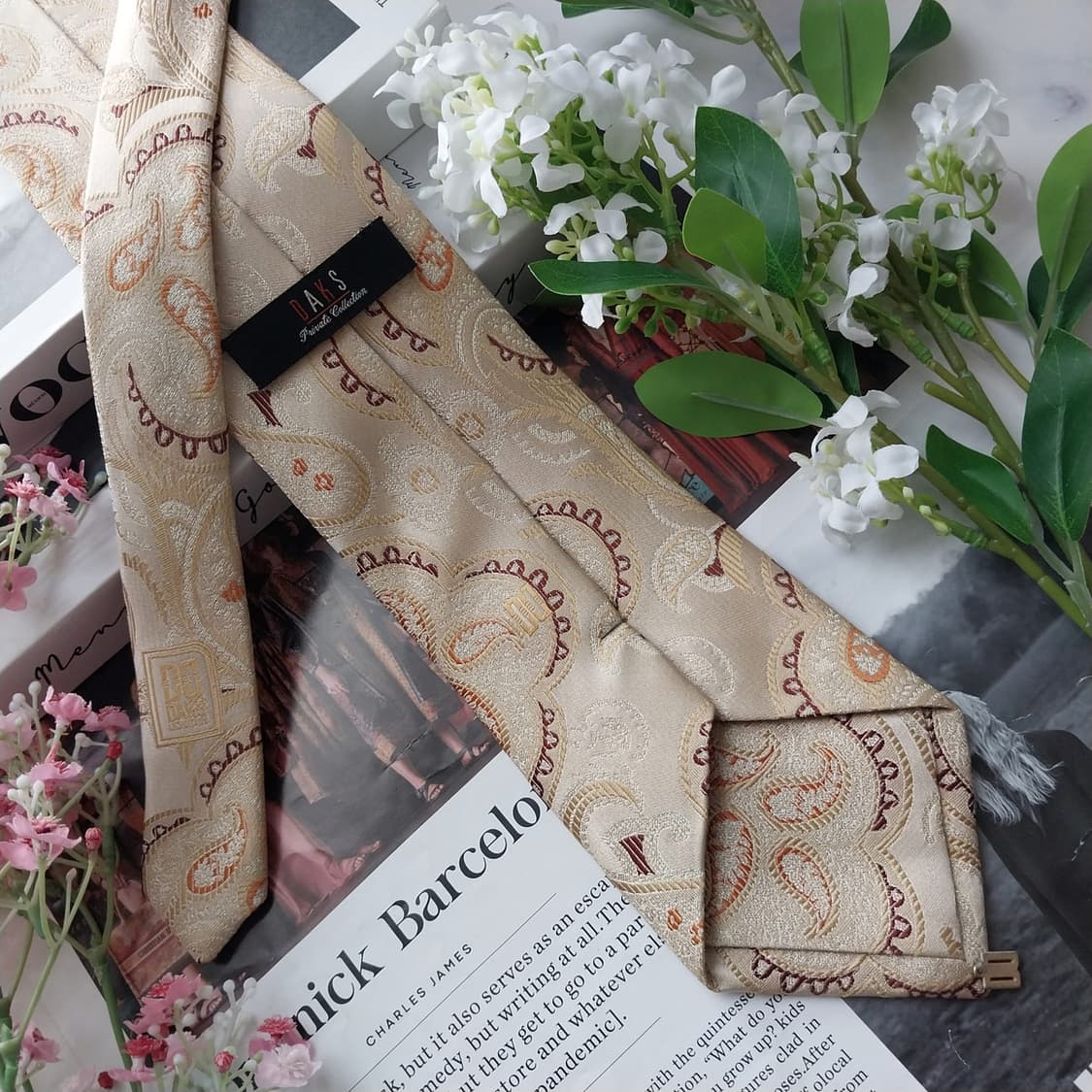 닥스 베이지 페이즐리 자카드 넥타이 9.3cm A+~A등급 K2494
 상품이미지5