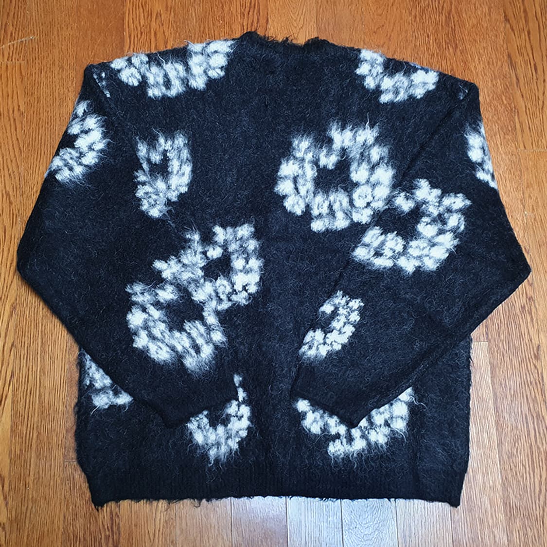 [L] 세인트미카엘 x 데님티얼스 모헤어 가디건 블랙 새제품 상품이미지2