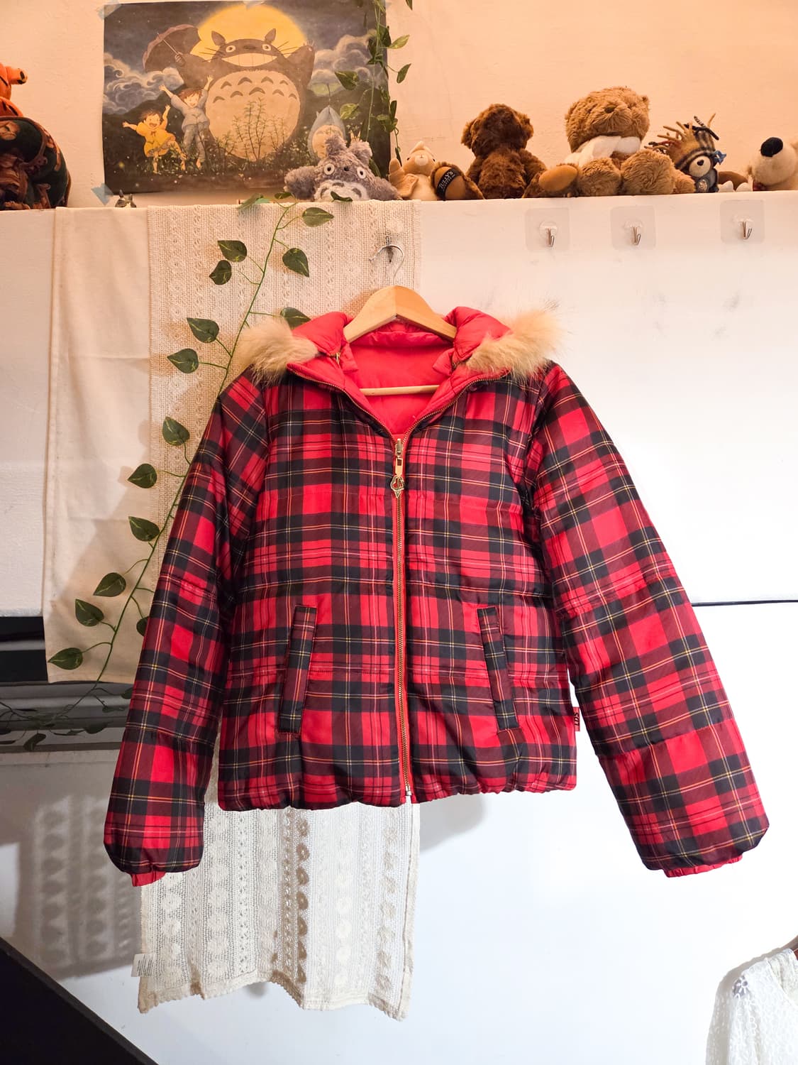 리버시블 레드 체크 키치 패딩 상품이미지1