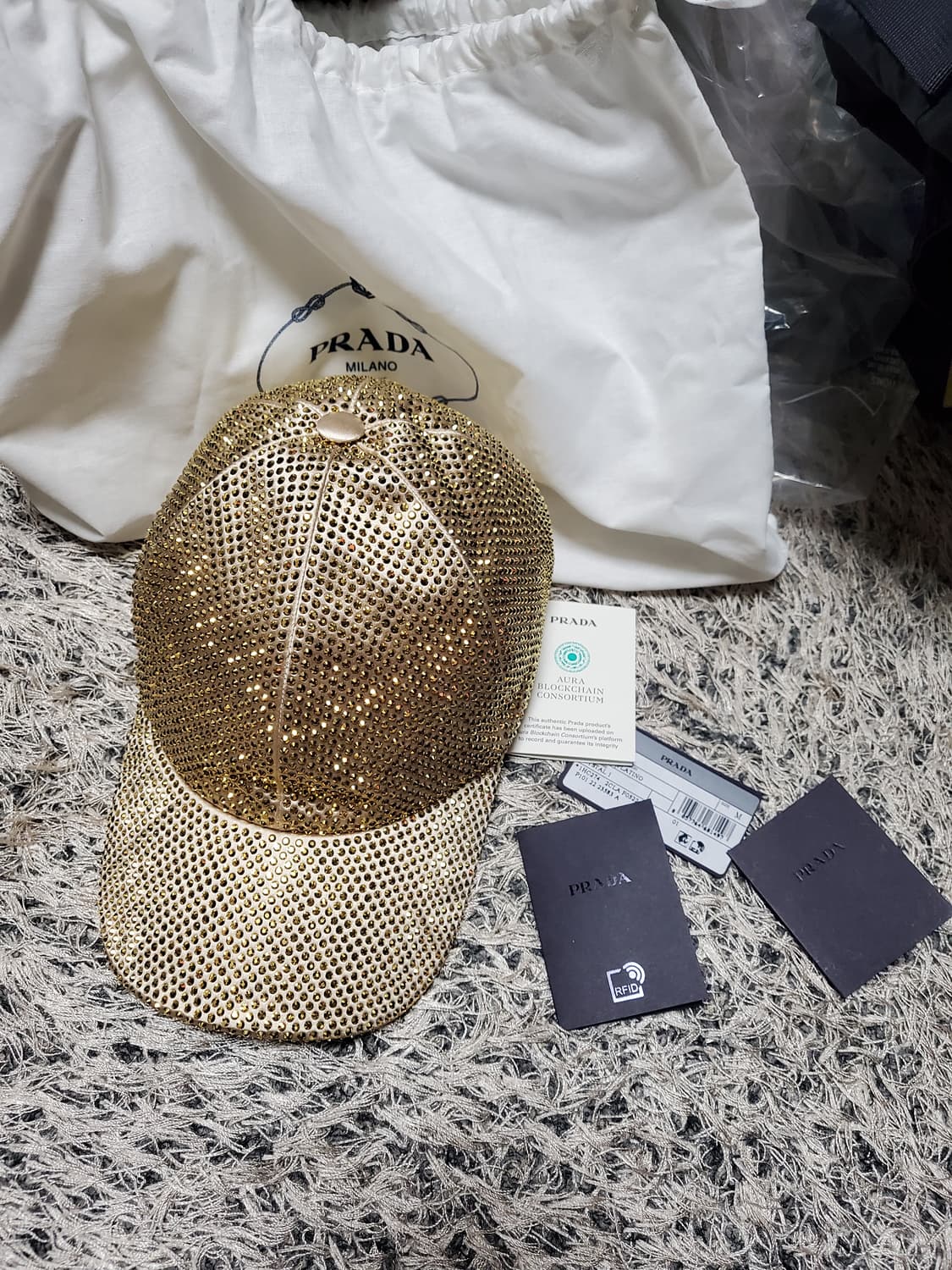 새상품 공용 프라다 크리스탈 볼캡  상품이미지4