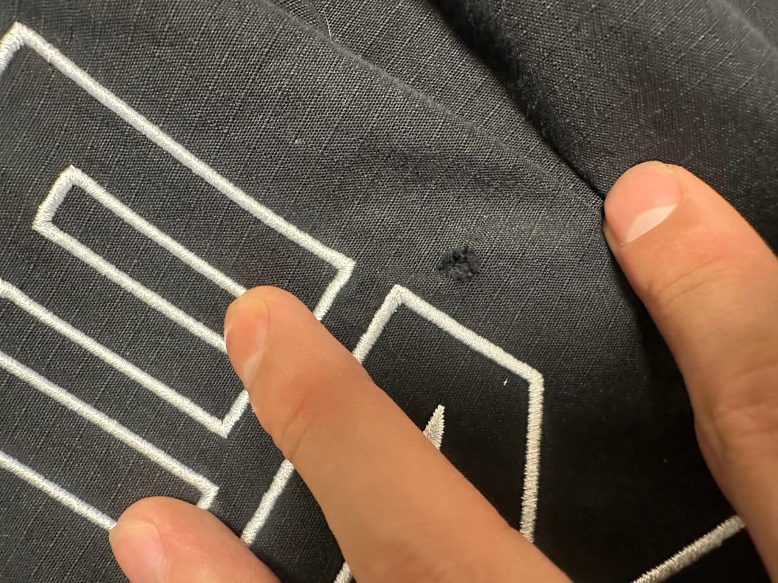 슈프림 스펠아웃 트랙 팬츠 블랙 - 25FW 상품이미지2