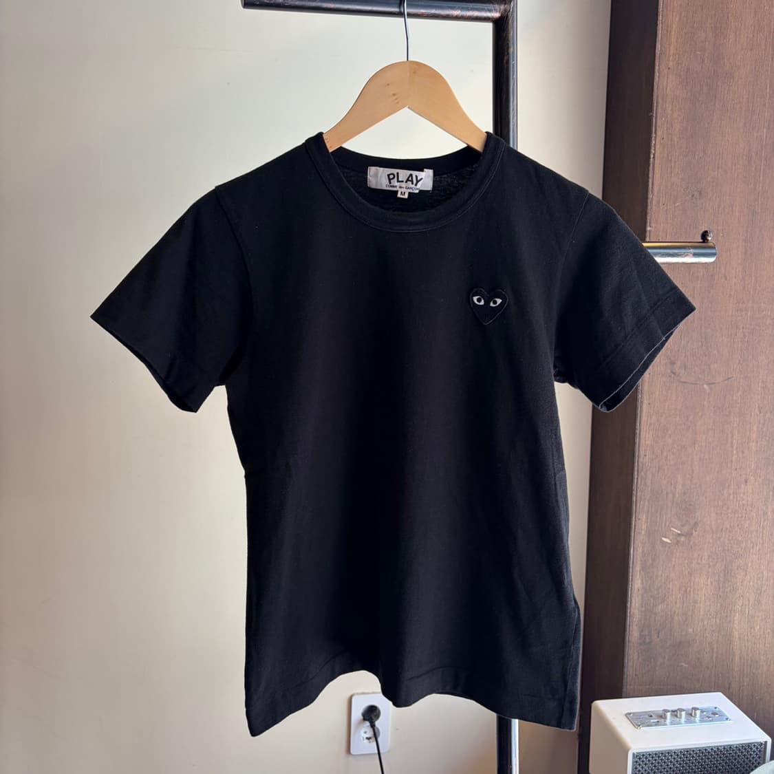 16898 - 꼼데가르송 블랙 와펜 반팔 티셔츠 상품이미지2