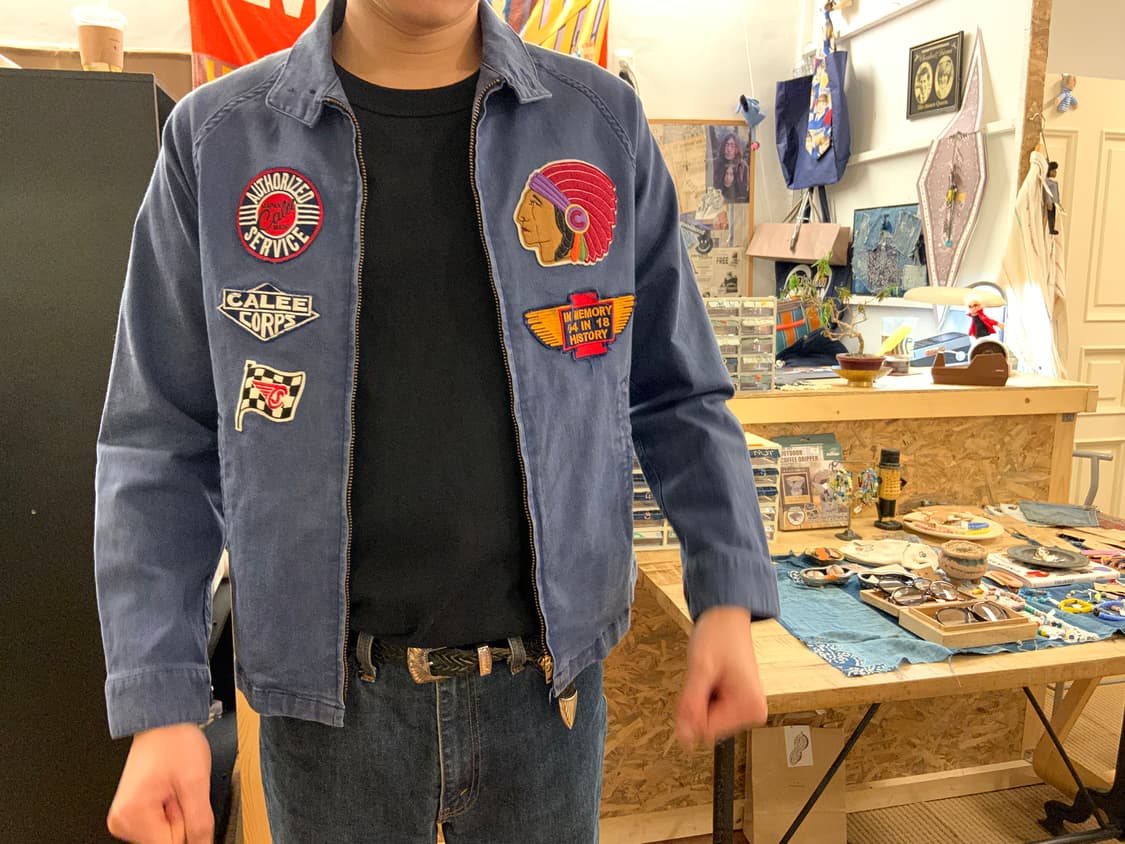 칼리 자수 패치 자켓 상품이미지1