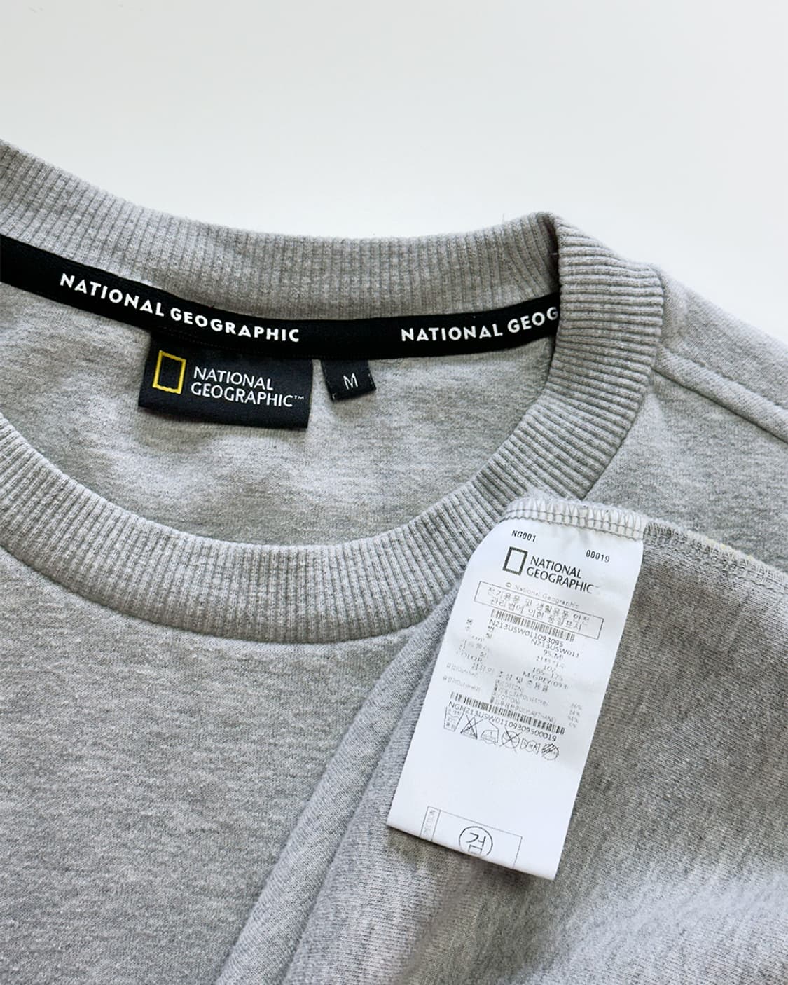 내셔널지오그래픽 맨투맨 그레이 상품이미지3