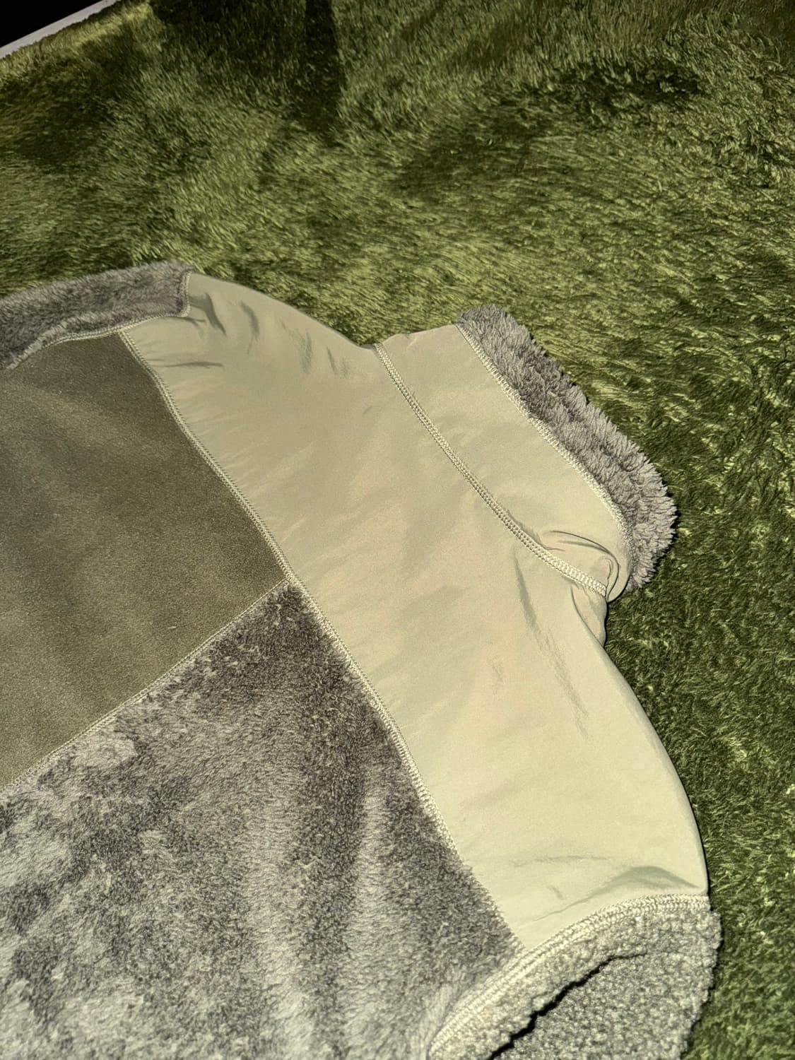 [M] 유니클로 X 엔지니어드 가먼츠 콜라보 플리스 자켓 올리브 상품이미지8